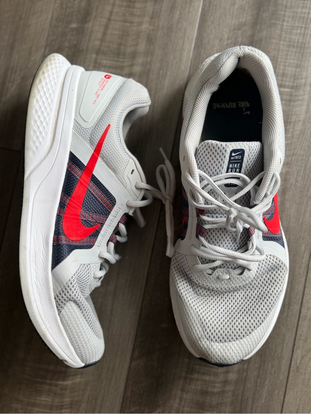 Nike Run Swift 2 Pure Platinum Bright Red Mesh Running Sneakers Men’s Sz 14